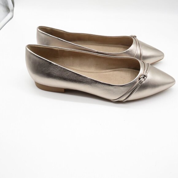 Bella Vita Women's Metallic Pointed Toe Flats With Strappy Detail Size 12 NEW - Picture 3 of 6